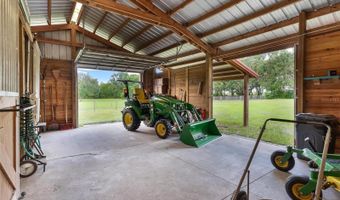 18525 LAKE Rd, Altoona, FL 32702