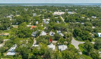 106 17th St, Apalachicola, FL 32320