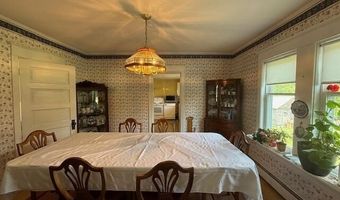 10 Palm St, Baileyville, ME 04694