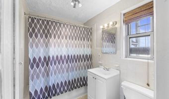 400 Deal Lake Dr 7H & 7G, Asbury Park, NJ 07712