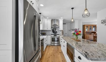 21 N Mason Rd, Brookline, NH 03033