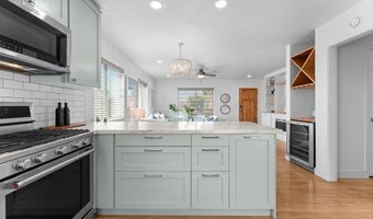 3022 Russell St, San Diego, CA 92106