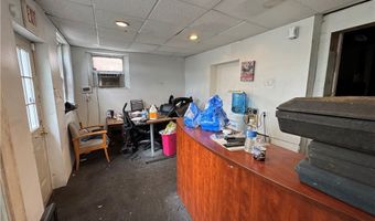 1598 Duss Ave, Ambridge, PA 15003