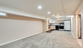 294 Sundale Rd, Akron, OH 44313