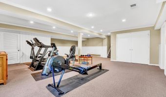 5829 MARBURY Rd, Bethesda, MD 20817
