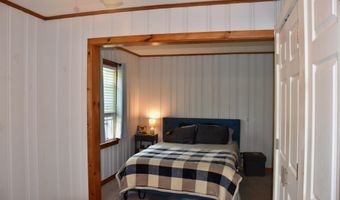 23 Mooney Dr, Alburgh, VT 05440