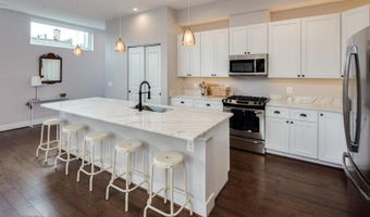 3542 WARDER St NW 204, Washington, DC 20010
