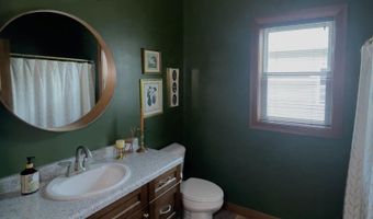 5577 PENNSYLVANIA Ave, Appleton, WI 54914