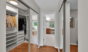 5 Covington Ct, Algonquin, IL 60102