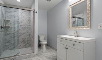 3064 N Spurway Dr, Ann Arbor, MI 48105