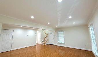 2438 S WALTER REED Dr S E, Arlington, VA 22206