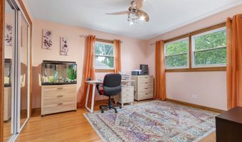 1145 S Chestnut Ave, Arlington Heights, IL 60005