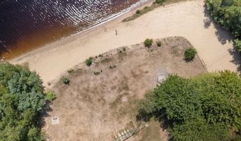 9 Iriquois Dr, Ashburnham, MA 01430