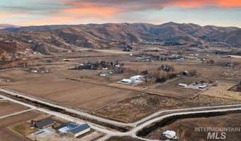 3700 Lexington Ln, Emmett, ID 83617