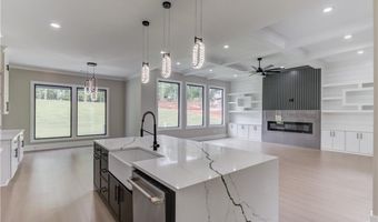 37 Deer Canyon Dr, Auburn, GA 30011