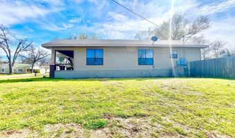 421 N 9th Ave, Teague, TX 75860