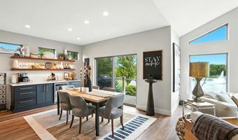 430 Carlyle Dr, North Liberty, IA 52317