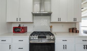 1925 W Beacon Ave, Anaheim, CA 92804