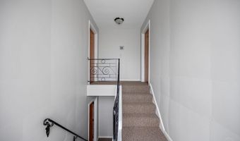 5855 Lathrop Pl, Cincinnati, OH 45224