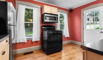 15 Grant St, Bangor, ME 04401