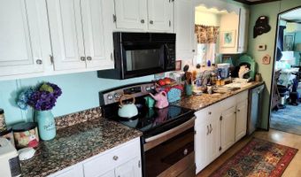 15 E St, Bangor, ME 04401