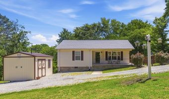 432 2nd St, Big Sandy, TN 38221