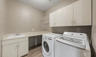610 NE Bristol Dr, Ankeny, IA 50021