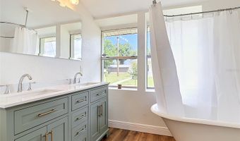445 W HOOKER St, Bartow, FL 33830
