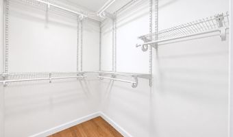 5 Butternut Dr, Bloomfield, CT 06002