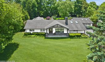 1 Stonehedge Dr S, Greenwich, CT 06831