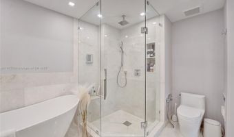 19900 E Country Club Dr TS16, Aventura, FL 33180