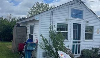 64 Burnside Ave, Narragansett, RI 02882