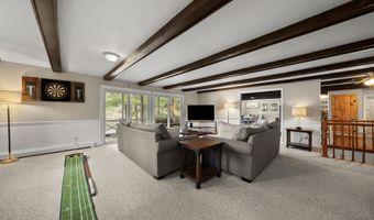 543 Long Shores Dr, Barrington, NH 03825
