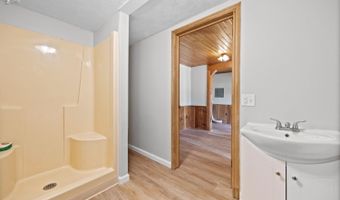 30 Seneca St, Attica, OH 44807