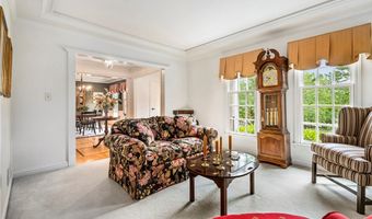 114 Golfview Dr, Adams Twp., PA 15044