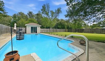 12016 Willowmore Dr, Baker, LA 70714