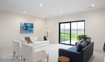 742 Honey Crk, Ada, MI 49301