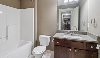 2006 NW 19th Ct, Ankeny, IA 50023