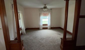 339 3rd St, Ashton, IA 51232