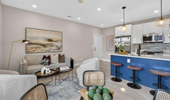 1102 STAPLES St NE #301, Washington, DC 20002