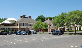 51 E Main St, Avon, CT 06001