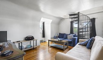 40 Avenel St, Avenel, NJ 07001