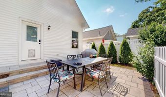 300 Delaware Ave, Absecon, NJ 08201