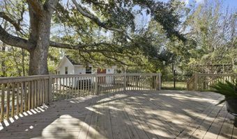 104 Felicity St, Bay St. Louis, MS 39520