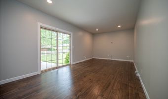 1768 Celeste Cir, Austintown, OH 44511