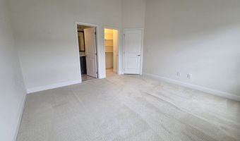 12 Putnam Ln, Danbury, CT 06810