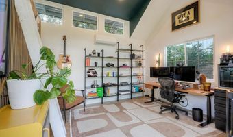 2708 York Rd, Carlsbad, CA 92010
