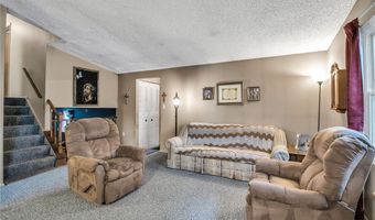 203 Robin Rd, Amherst, NY 14228