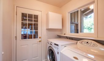 153 Peach Tree Ln, Albany, OR 97321