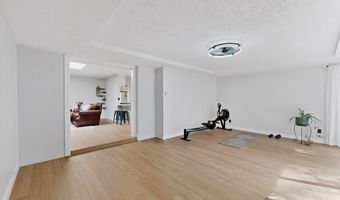 2704 Palo Alto Dr NE, Albuquerque, NM 87112